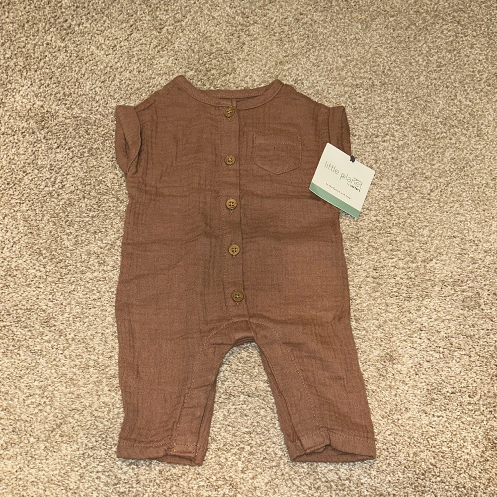 NWT Organic Little Planet by Carter’s jumpsuit